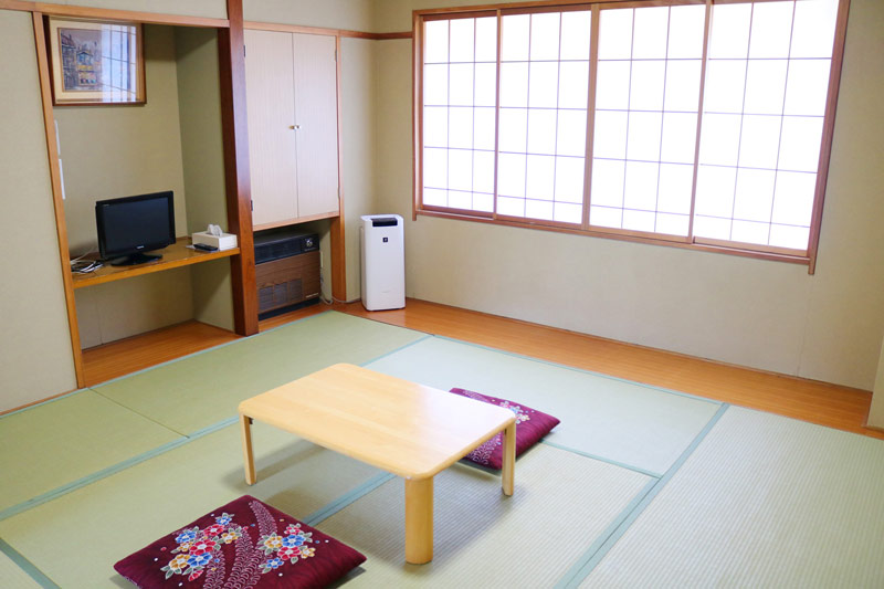 舞子の宿|ロッヂはやしの和室01